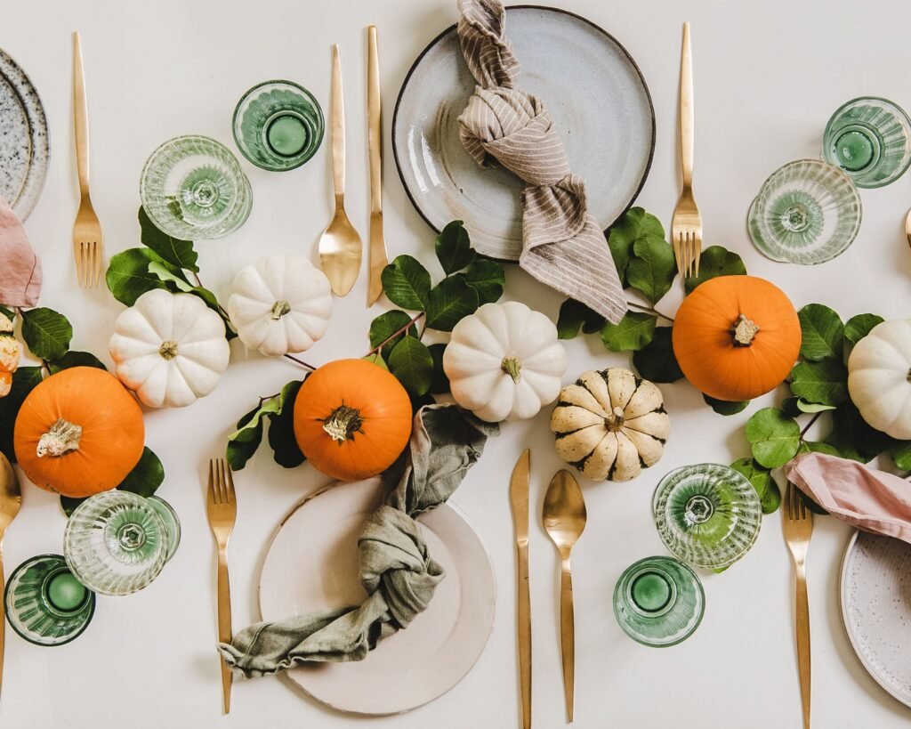 Thanksgiving Table decor Ideas pumpkin